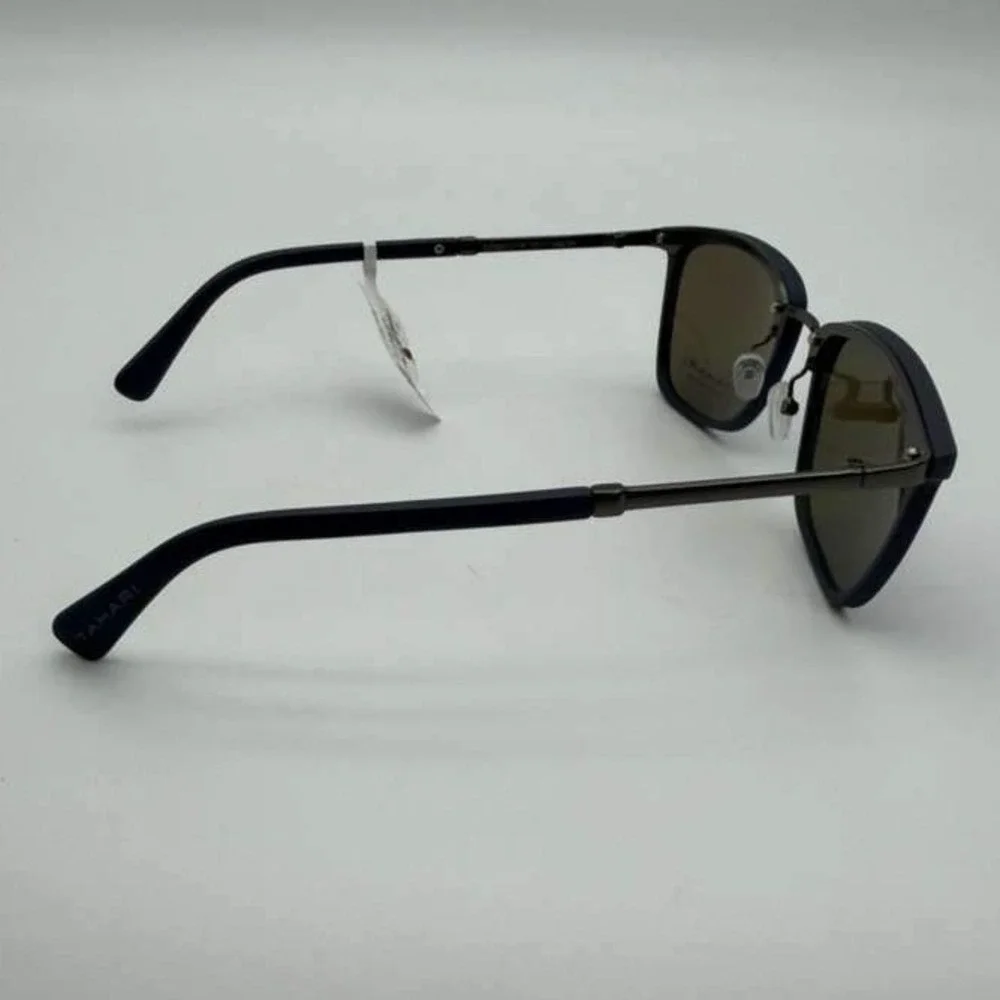 Tahari Designer Sunglasses –‎ Blue Mirrored Lenses – Brand New